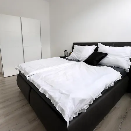 Exklusive Fw Mit 3 Sz Und Grosser Terrasse Appartamento