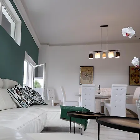 Exklusive Fw Mit 3 Sz Und Grosser Terrasse Apartmán Gratkorn