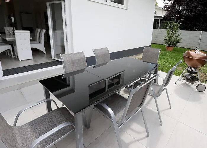 Exklusive Fw Mit 3 Sz Und Grosser Terrasse Apartment Gratkorn