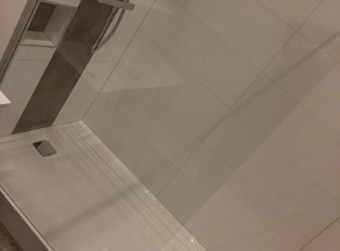 Exklusive Fw Mit 3 Sz Und Grosser Terrasse *