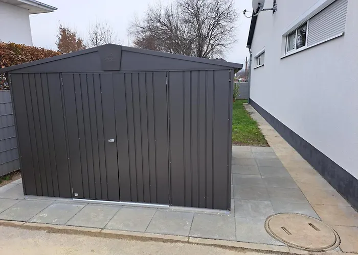 Exklusive Fw Mit 3 Sz Und Grosser Terrasse *